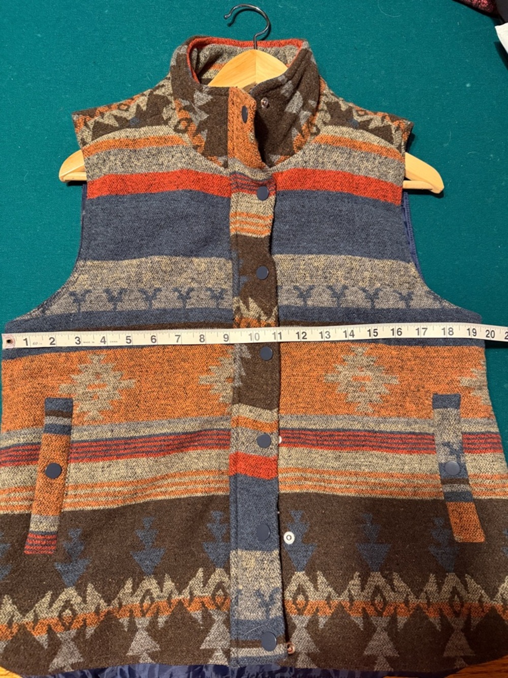 Staccato Multi-Color Patterned Women’s Vest - Picture 8 of 10